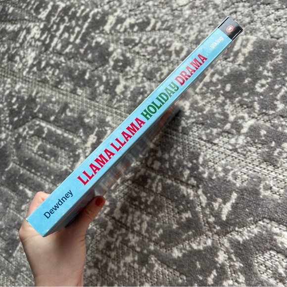 🎄2 Llama Llama Christmas board books - Picture 9 of 11